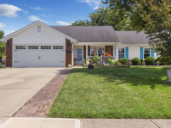 1147 Bumblebee Way, Greenfield, IN 46140