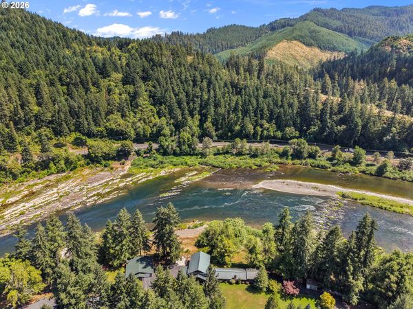 132 COUGAR CREEK RD, Oakland, OR 97462
