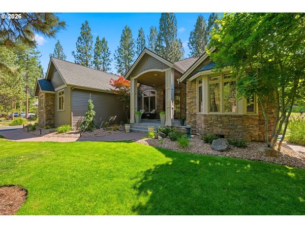 2721 NW CHAMPION CIR, Bend, OR 97703
