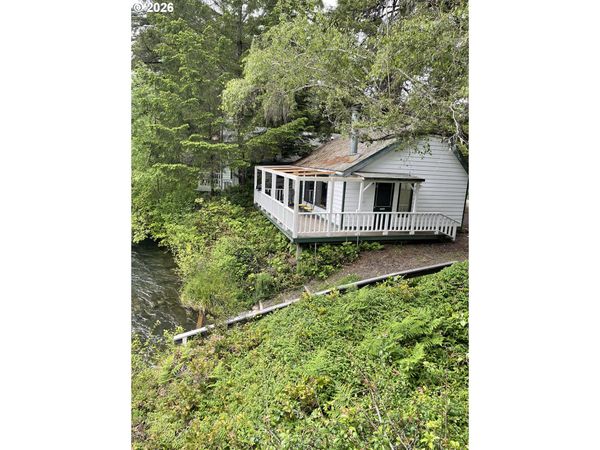 54460 MCKENZIE RIVER DR, Blue River, OR 97413