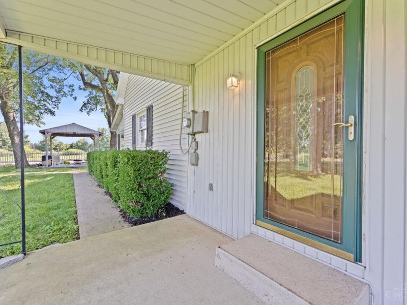 15830 Eastwood Road, Sterling Twp, OH 45154 Photo 9