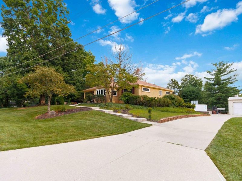 8357 Richland Drive, Anderson Twp, OH 45255 Photo 6