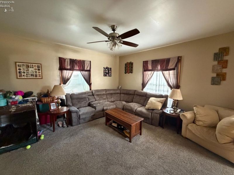 305 N Sandusky Street, Tiffin, OH 44883 Photo 5