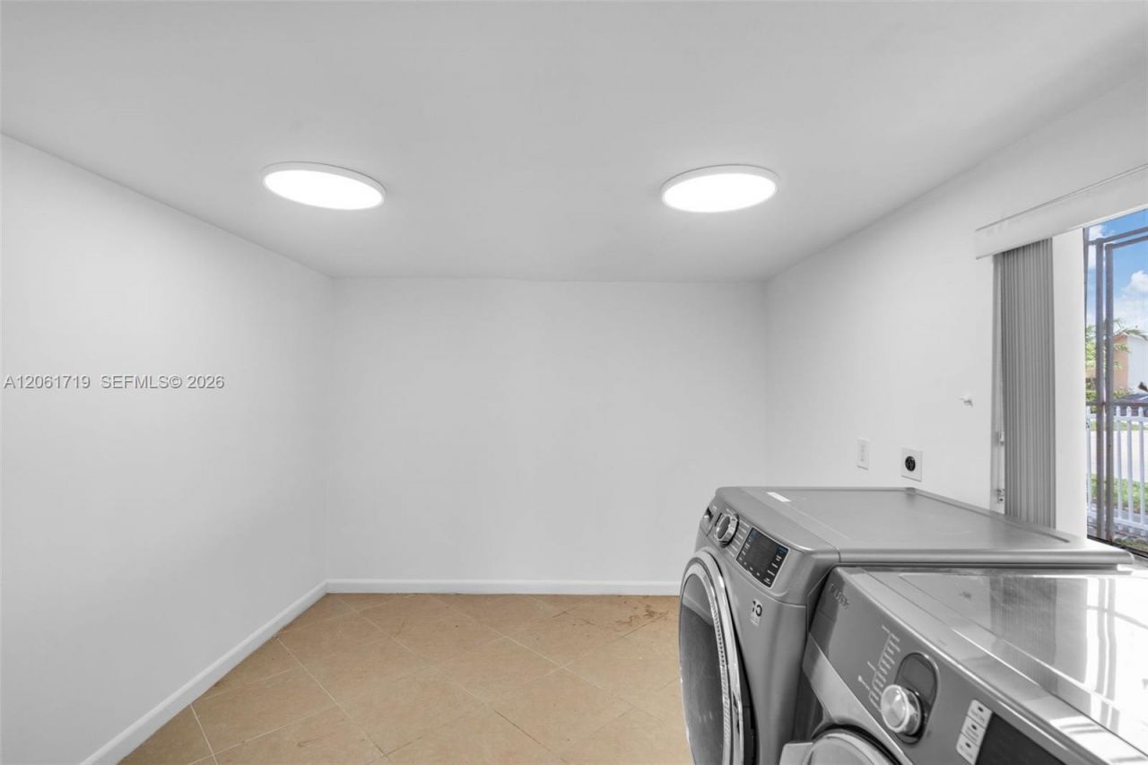 3685 W 9th Ave, Hialeah, FL 33012 Photo