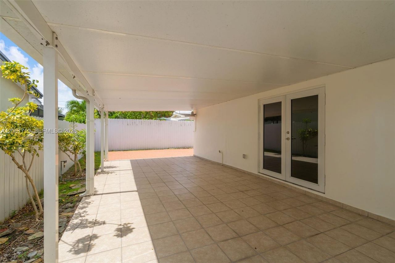 3685 W 9th Ave, Hialeah, FL 33012 Photo