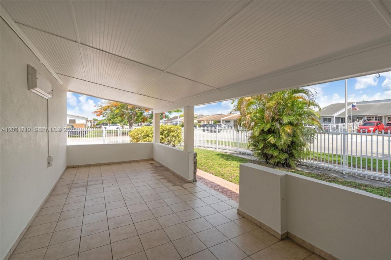3685 W 9th Ave, Hialeah, FL 33012 Photo