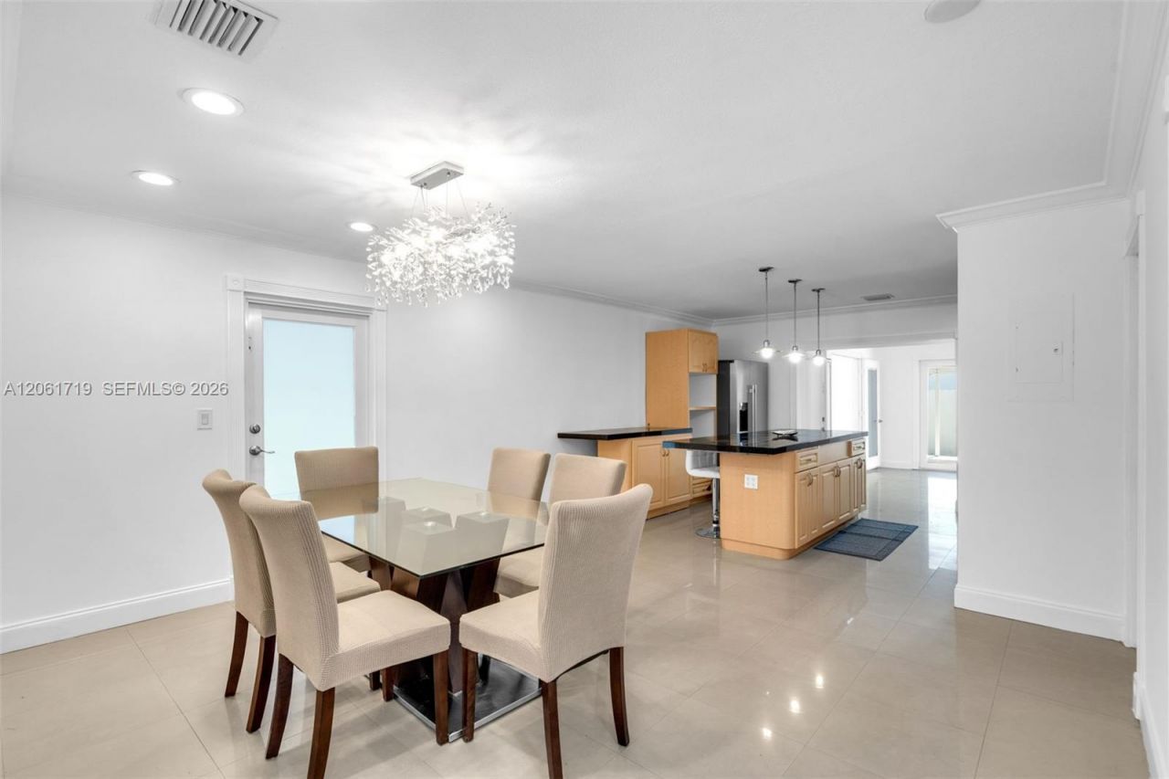 3685 W 9th Ave, Hialeah, FL 33012 Photo