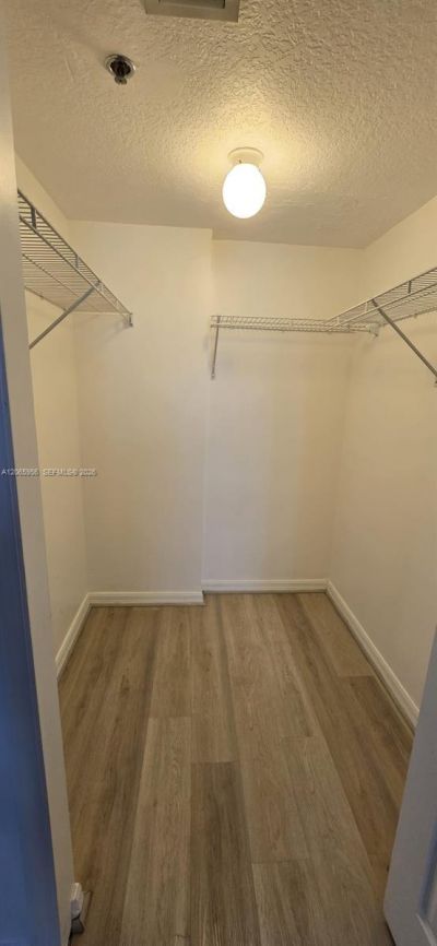 2415 NW 16th St Rd , Unit 315, Miami, FL 33125 Photo