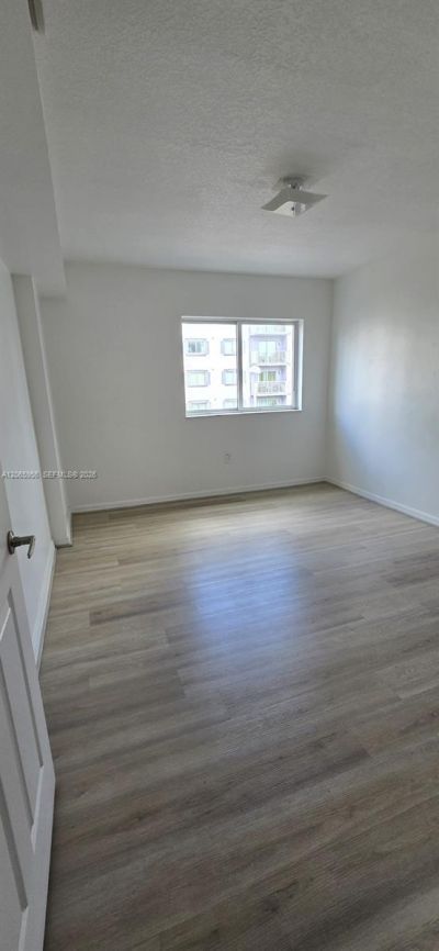 2415 NW 16th St Rd , Unit 315, Miami, FL 33125 Photo