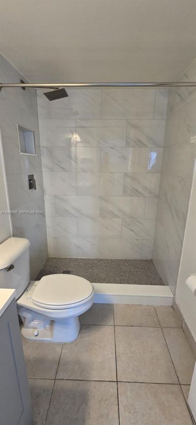 2415 NW 16th St Rd , Unit 315, Miami, FL 33125 Photo