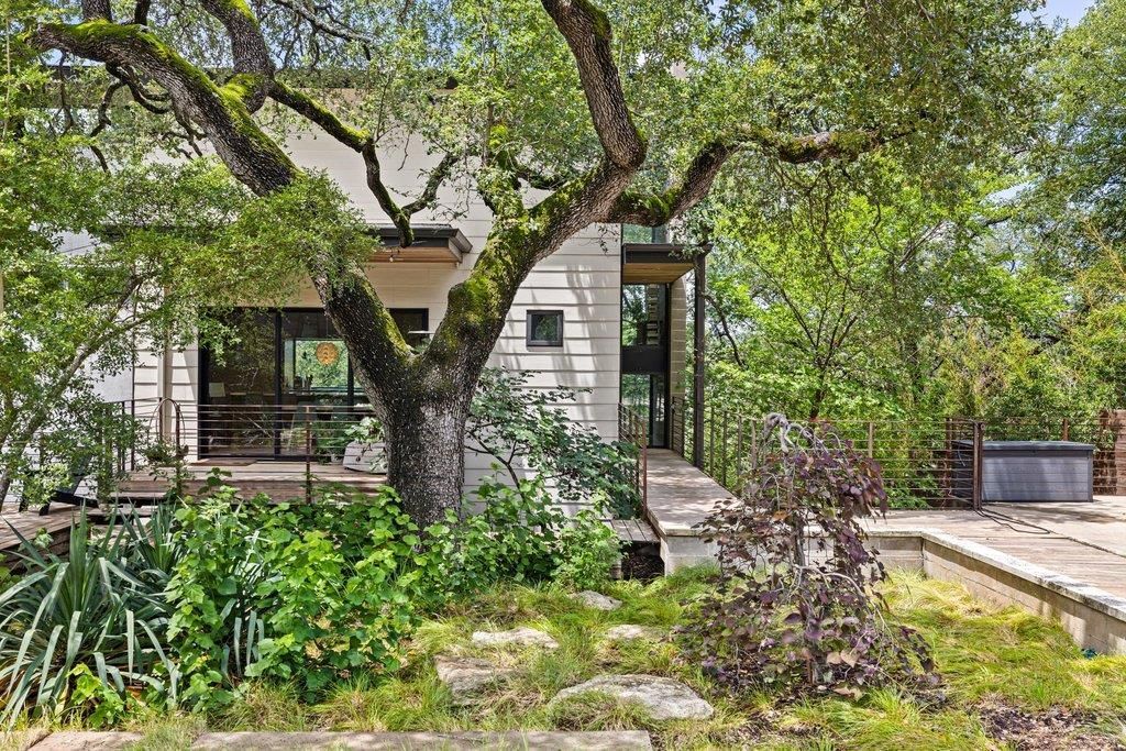 801 The High Rd, Austin, TX 78746 Main Photo