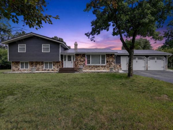 2302 N Airport Road, Brodhead, WI 53520