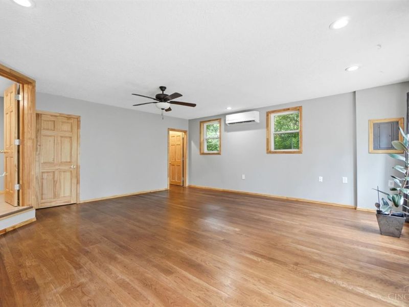 239 Burkhart Avenue, Reading, OH 45215 Photo 11