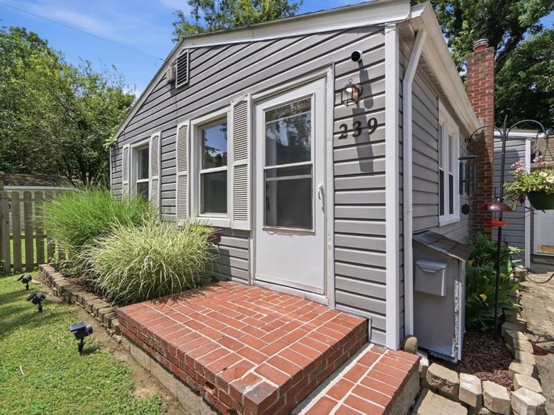239 Burkhart Avenue, Reading, OH 45215 Photo 6