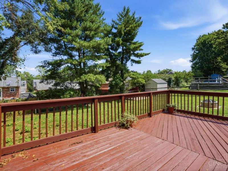 1046 Eastland Terrace, Anderson Twp, OH 45230 Photo 38