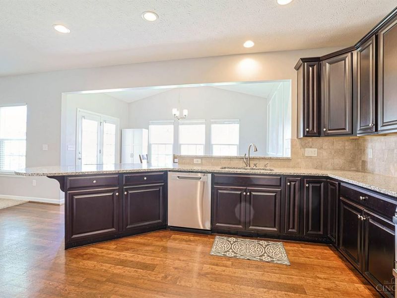 2686 Blackgold Court, Hamilton Twp, OH 45152 Photo 10