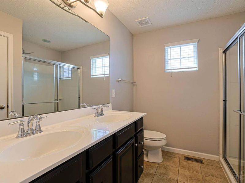 2686 Blackgold Court, Hamilton Twp, OH 45152 Photo 15