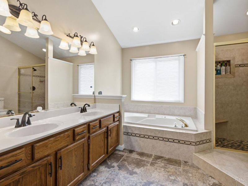 7097 Maple Creek Drive, Liberty Township, OH 45044 Photo 25