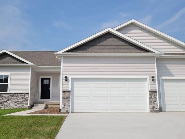 2301 Butler Drive, Adel, IA 50003