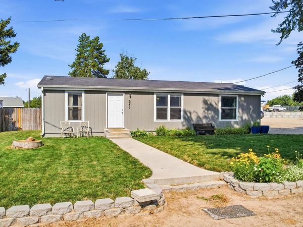 689 Notus Rd, Notus, ID 83656