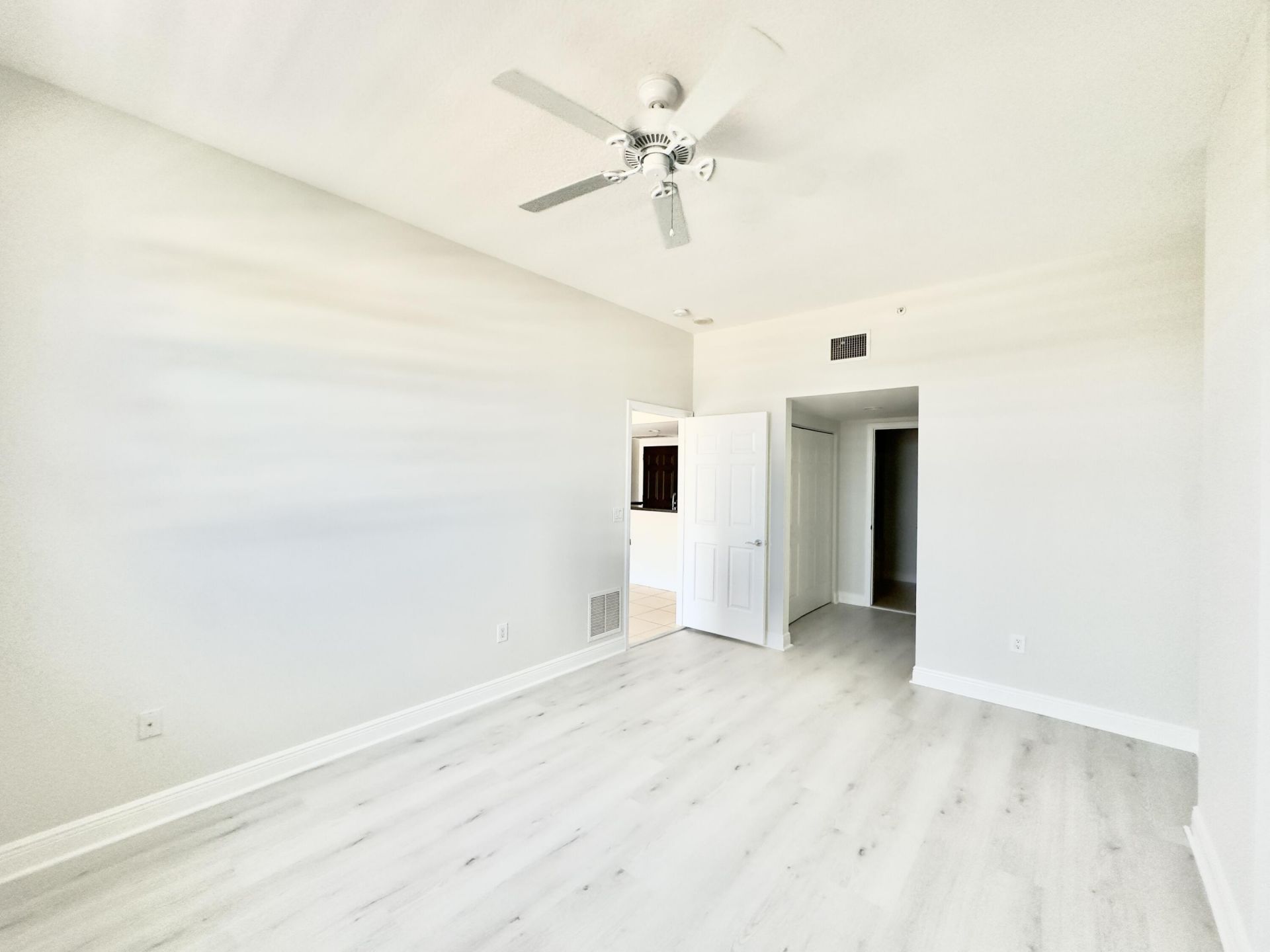 610 Clematis Street, Unit 808, West Palm Beach, FL 33401 Photo