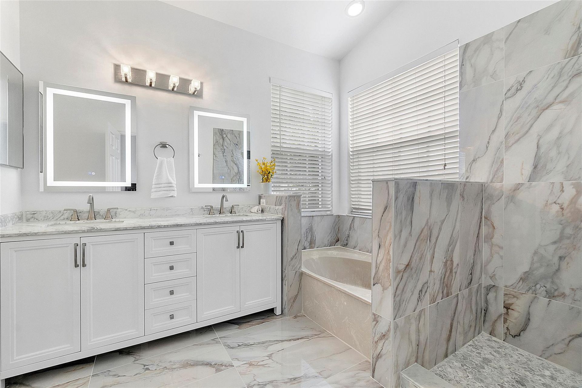 5385 NW 124th Way, Coral Springs, FL 33076 Photo