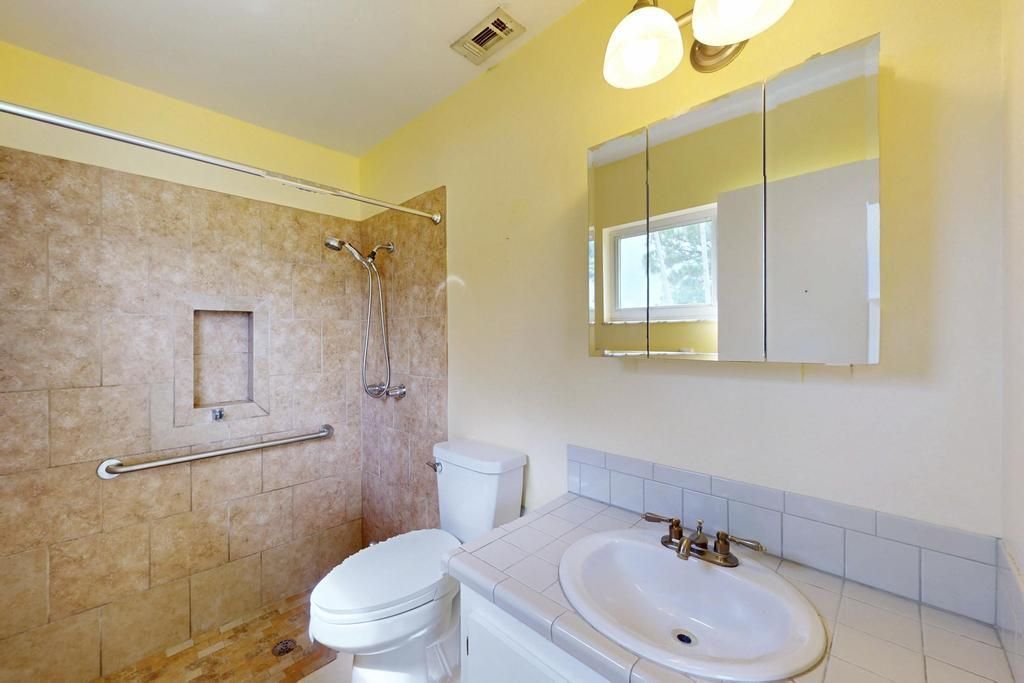 1298 SE Rickenbacker Terrace, Port Saint Lucie, FL 34952 Photo