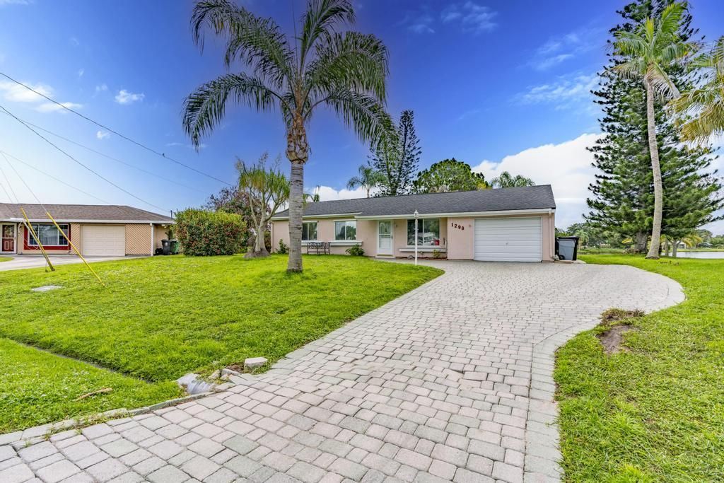 1298 SE Rickenbacker Terrace, Port Saint Lucie, FL 34952 Photo
