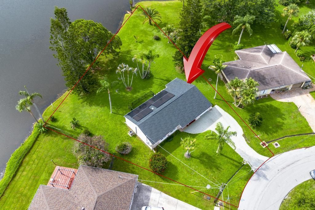 1298 SE Rickenbacker Terrace, Port Saint Lucie, FL 34952 Photo