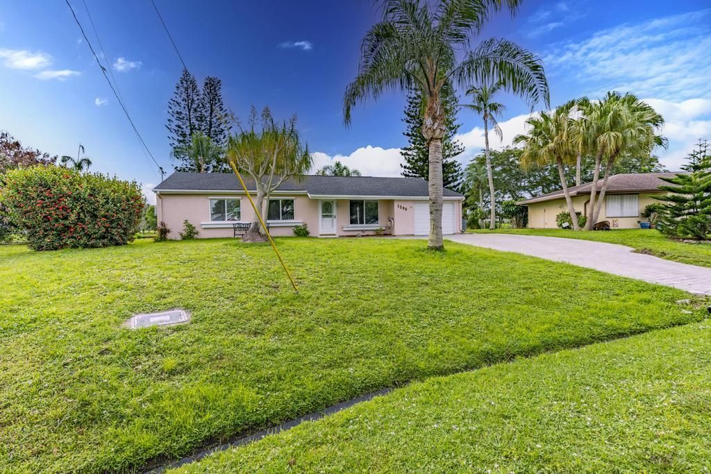 1298 SE Rickenbacker Terrace, Port Saint Lucie, FL 34952 Photo