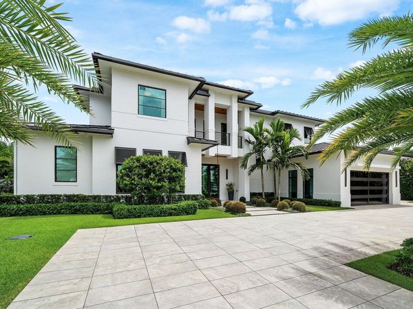 830 Lake Shore Drive, Delray Beach, FL 33444