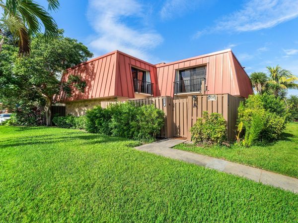 3310 MERIDIAN Way S, Unit A, Palm Beach Gardens, FL 33410