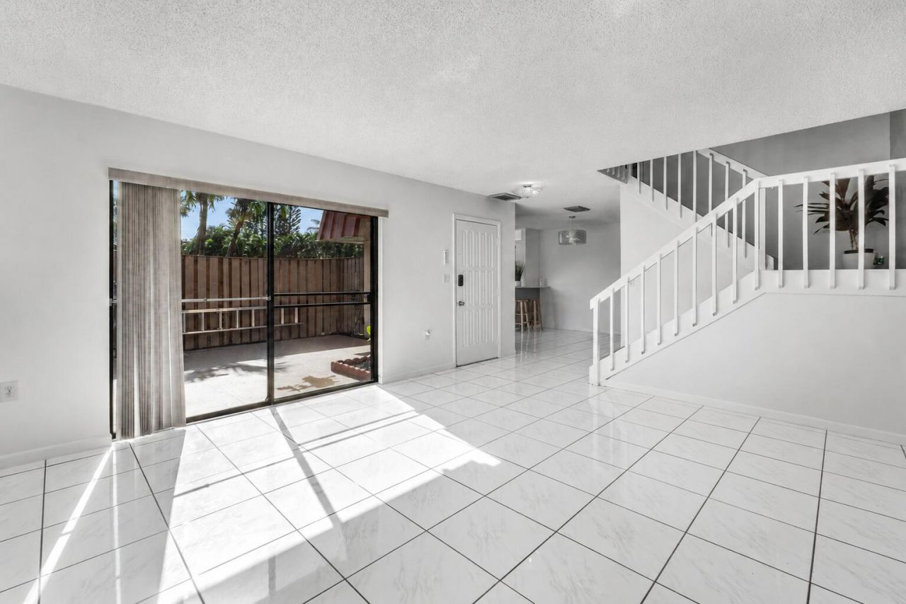 3310 Meridian Way S, Unit A, Palm Beach Gardens, FL 33410 Photo