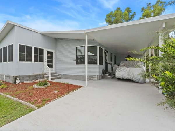 3179 Columbrina Circle, Port St. Lucie, FL 34952