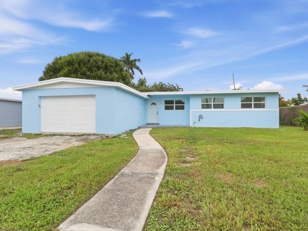 328 PONTE VEDRA Road, Palm Springs, FL 33461