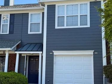 6476 Portside Way , Flowery Branch, GA 30542