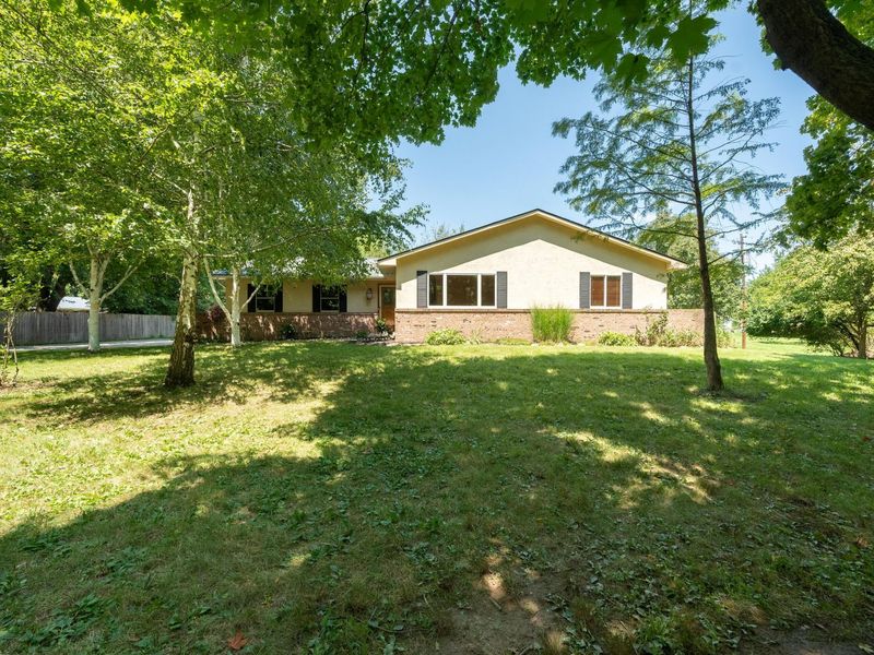 4880 Hayden Run Road, Columbus, OH 43221 Photo 1
