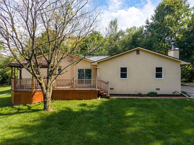4880 Hayden Run Road, Columbus, OH 43221 Photo 12