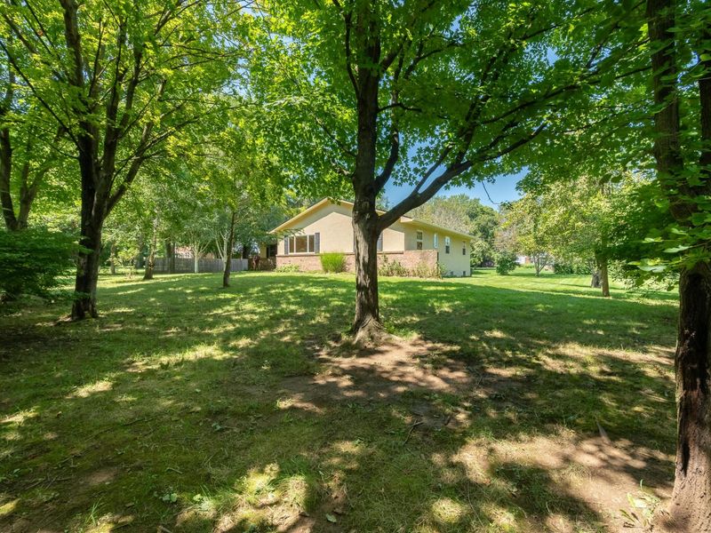 4880 Hayden Run Road, Columbus, OH 43221 Photo 15