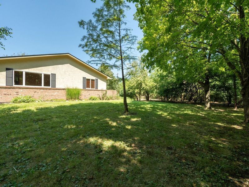 4880 Hayden Run Road, Columbus, OH 43221 Photo 16