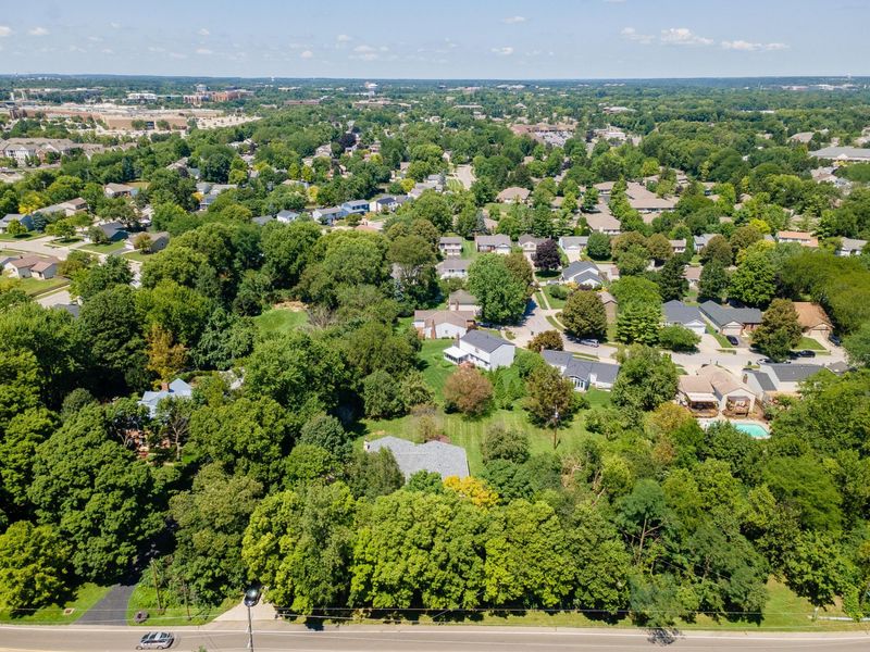 4880 Hayden Run Road, Columbus, OH 43221 Photo 28