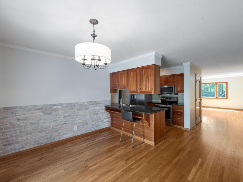 4880 Hayden Run Road, Columbus, OH 43221 Photo 37