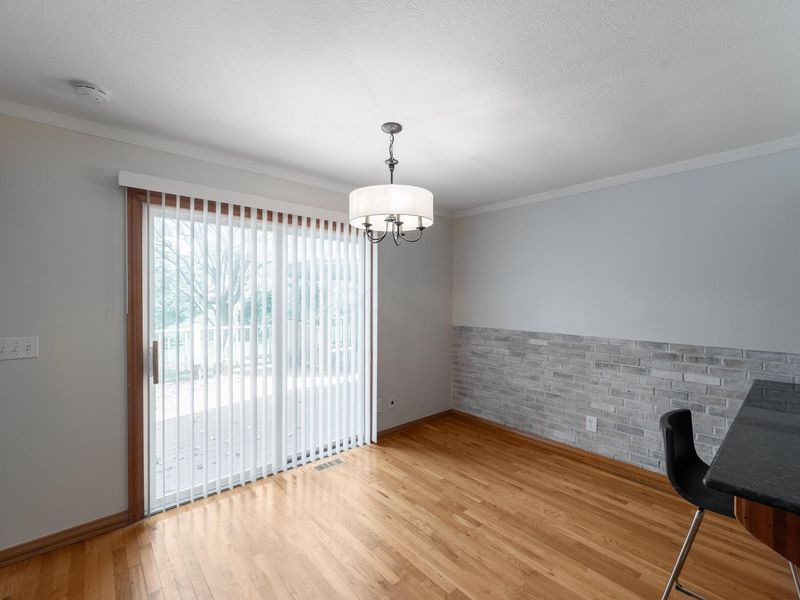 4880 Hayden Run Road, Columbus, OH 43221 Photo 38