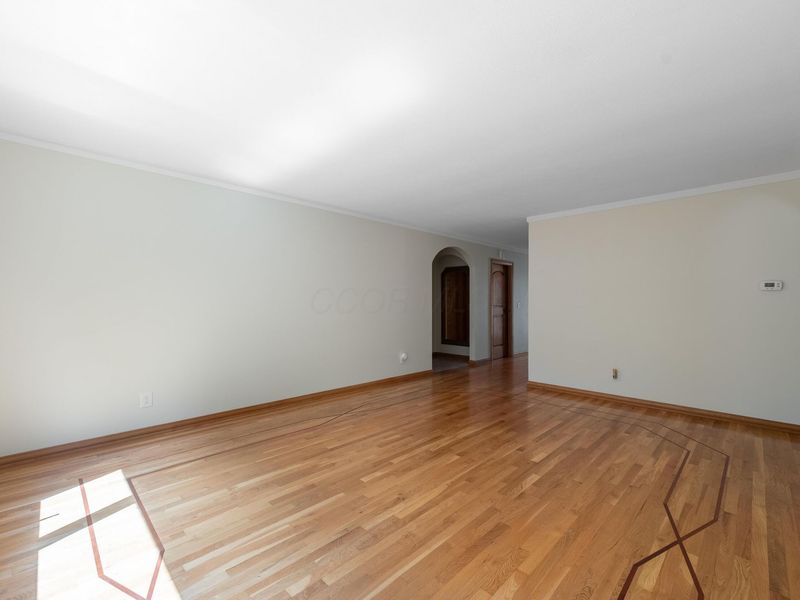 4880 Hayden Run Road, Columbus, OH 43221 Photo 46