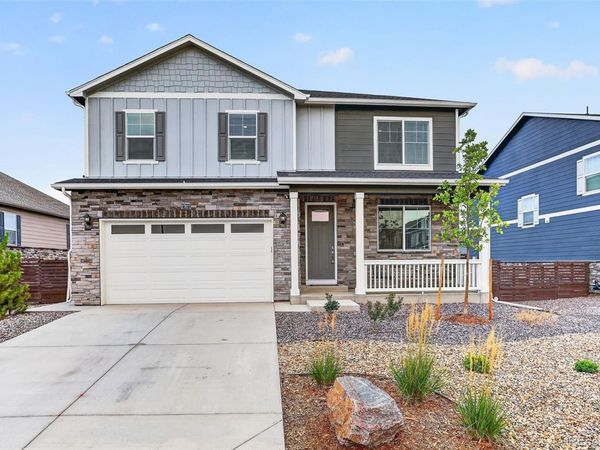 27671 E Byers Avenue, Aurora, CO 80018
