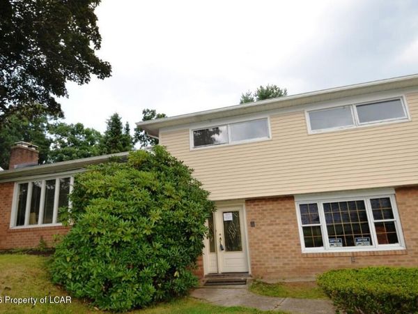 78 Summit Road, Mountain Top, PA 18707
