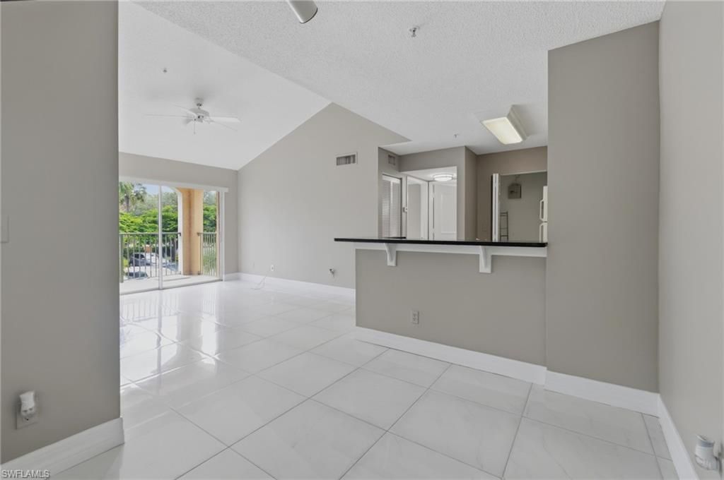 1265 Wildwood Lakes Blvd, Unit 207, Naples, FL 34104 Photo