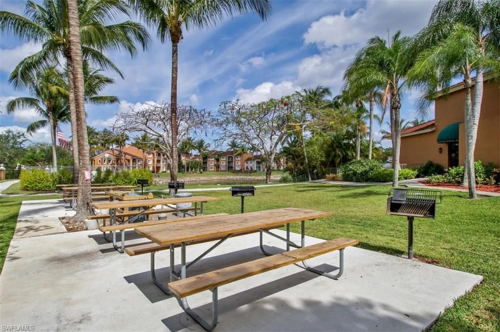 1265 Wildwood Lakes Blvd, Unit 207, Naples, FL 34104 Photo