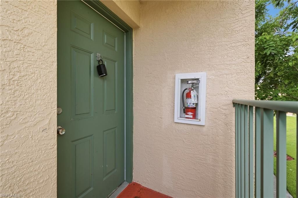 1265 Wildwood Lakes Blvd, Unit 207, Naples, FL 34104 Photo
