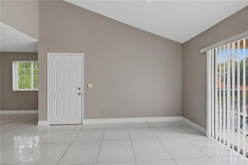1265 Wildwood Lakes Blvd, Unit 207, Naples, FL 34104 Photo